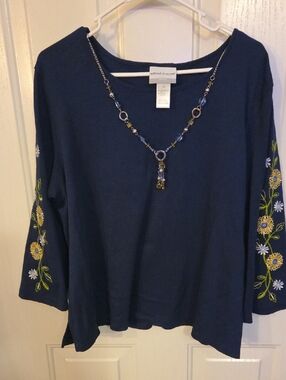 Alfred Dunner Navy Embroidered Floral Sleeve Women's Top Petite XL